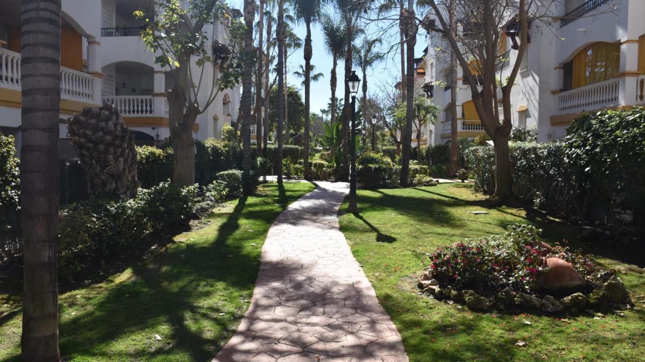 Dama Boutique Apt Marbella Exterior foto