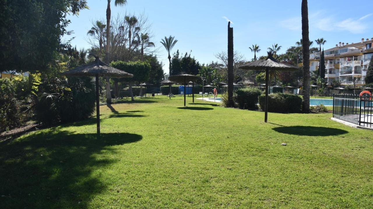 Dama Boutique Apt Marbella Exterior foto